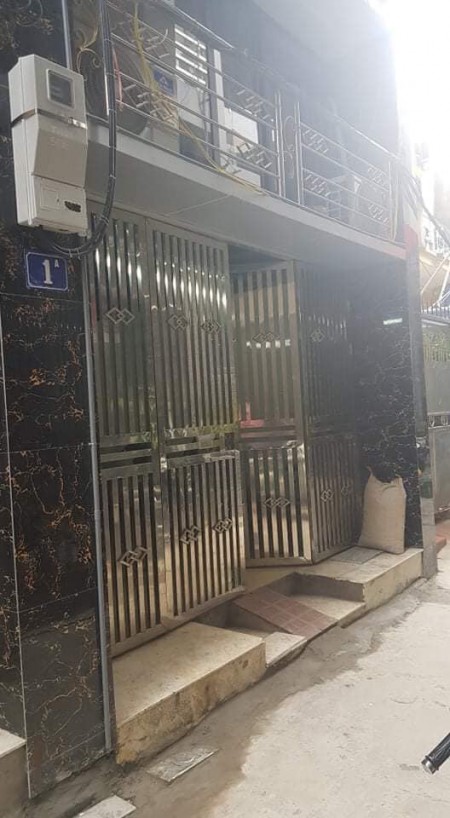 Bán hàng hiếm nguyên căn đường Yên Hoà, sổ sẵn chính chủ, liên hệ 0961201584