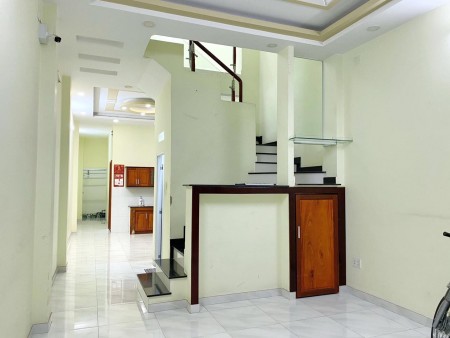 Bán nhà Thành Mỹ Tân Bình - cần tiền trả nợ, 60m2 3 lầu, HXH, giá chỉ 3 tỷ