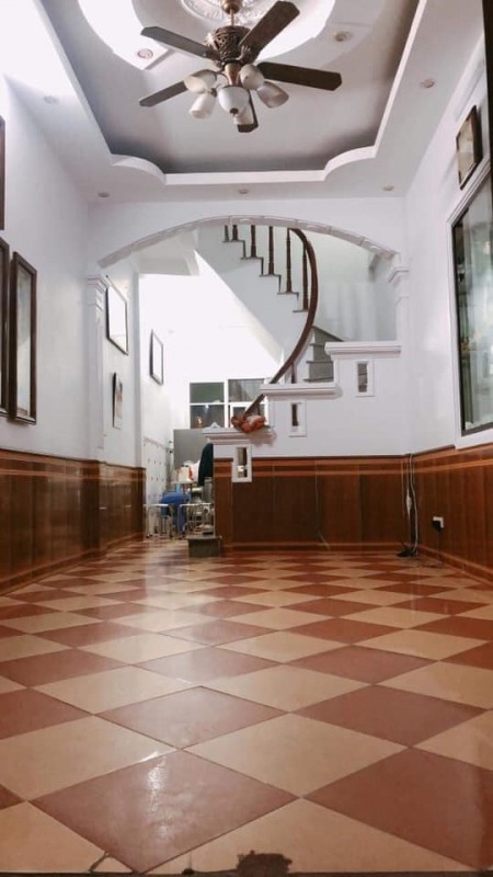 Bán nhà Bùi Xương Trạch, Thanh Xuân, 46m2, ô tô, nhà đẹp, giá chỉ 4,3 tỷ.