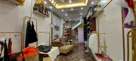 Bán nhà Nhân Hòa, Thanhh Xuân, diện tích 43m2, 5 tầng, ô tô đỗ cửa, kd, giá 7,2 tỷ