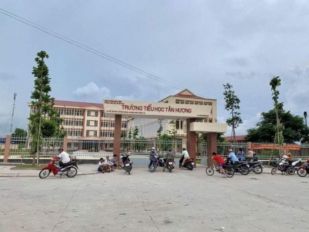 Sở hữu đất nền thổ cư liền kề khu công nghiệp giá bán 630 triệu/nền, sổ đỏ từng nền