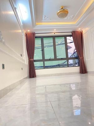 Bán nhà Nguyễn Văn Cừ, vị trí đắc địa, diện tích sử dụng 35m2, giá bán 3.5 tỷ