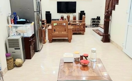 Bán nhà Cách Mạng tháng 8 Quận Tân Bình, chủ bán gấp, diện tích 64m2, 3 lầu, 3PN