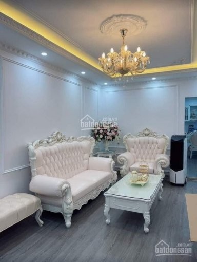 Bán nhà Bồ Đề diện tích sử dụng 64m2, giá bán 4.9 tỷ, bớt lộc 3 bước ra hồ Bồ Đề