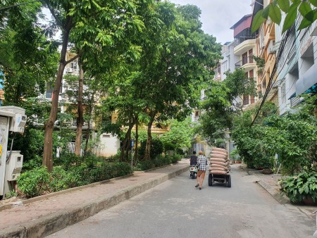 2.89t Gấp! bán nhà phố Bạch Mai-Hai Bà Trưng 37m2 có nhà 5 tầng, đầy đủ tiện nghi.