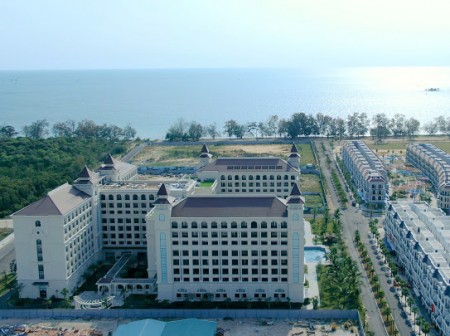 Làm gì còn Chủ đầu tư nào như Vin . Vốn 0 đồng - mà lại cam kết Lợi Nhuận 300 triệu / năm