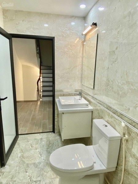 Nhà mới phố Ngọc Hà đi bộ ra Lăng Bắc, diện tích 58m2, 5 tầng, giá chỉ 5.6 tỷ