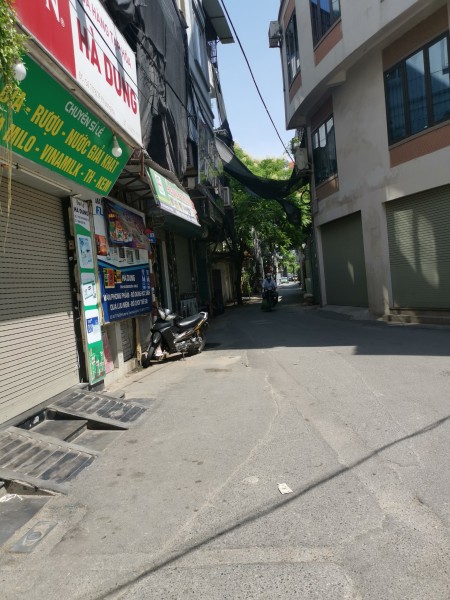 Bán nhà ngõ 29 Khương Hạ diện tích 47m2, giá bán 3.6 tỷ, cách đường ô tô 30m, lhcc