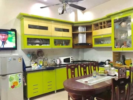 Cần bán nhà trung tâm Ba Đình sống yên tĩnh có sân rộng giá bán chỉ 3.6 tỷ