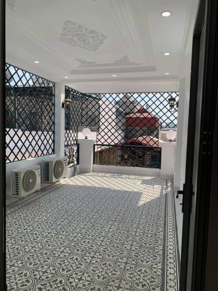 Bán nhà Dương nội, Lô góc vỉa bao la, Ôtô tránh nhau, DT 32m2X4 tâng.