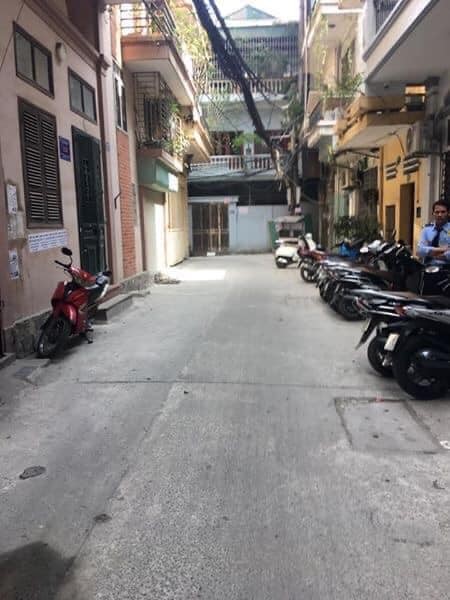 Nhà nguyên căn đẹp giá rẻ phố Hàng Cháo, Đống Đa, đủ đồ, ở ngay, đt 37m2, giá 3.2 tỷ