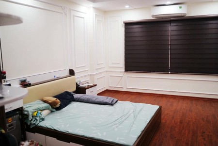 Nhà nguyên căn đẹp phố Tôn Đức Thắng, dt 60m2, 5 tầng, ô tô chờ thang máy, ô tô đỗ cửa