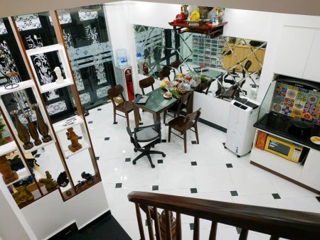 Bán nhà riêng Nguyễn Trãi khu vực trung tâm Thanh Xuân giá 3.6 tỷ, đúc kiên cố 5 tầng, 3 pn