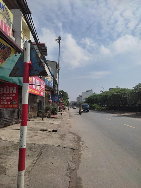 Bán đất mặt phố Nguyễn Trực Hà Đông diện tích sử dụng 250m2 mặt tiền 9m giá chỉ nhỉnh 19 tỷ