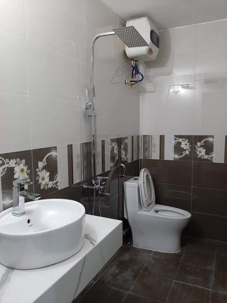 Chỉ 3 tỷ sở hữu ngay nhà phân lô 5 tầng, dt 40m2, Tam Trinh, Quận Hoàng Mai, lh 0977440990