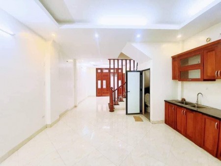 Nhà mới chỉ 2.6 tỷ, diện tích 34m2 đúc 4 tầng ô tô tránh phố Quang Trung, Quận Hà Đông