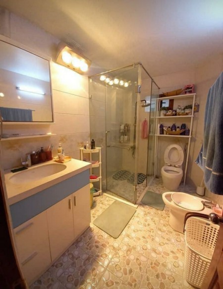 Giảm chào sát sàn bán nhà Quận Cầu Giấy, diện tích 40m2, 5 tầng, giá bán nhanh 3.5 tỷ