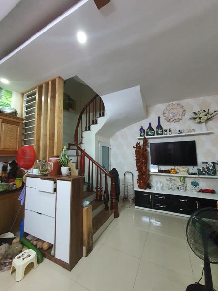 Chính chủ cần bán nhà nguyên căn Minh Khai ô tô kinh doanh diện tích 40m2, giá 4 tỷ