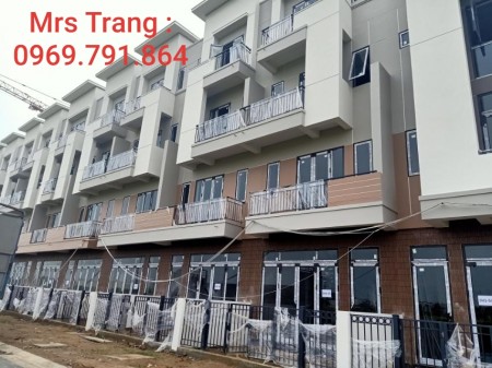 Căn Shophouse tuyệt đẹp kinh doanh nhà hàng khách sạn dịch vụ, vị trí đắc địa, sổ hồng lâu dài