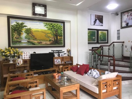 Bán biệt thự mini cực đẹp, sân vườn tại Bát Khối, Long Biên, dt 100m2, giá 5.5 tỷ, lh 0932231718