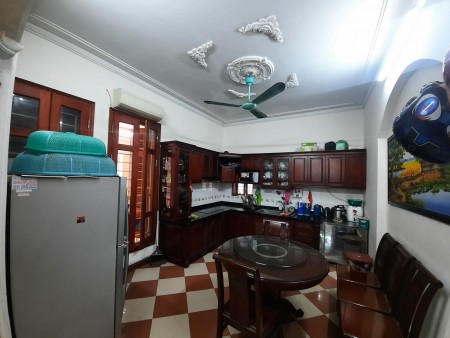 Bán nhà mặt phố Hoàng Cầu diện tích 66m2 4 tầng kiên cố mt 5m giá chỉ 22 tỷ Đống Đa