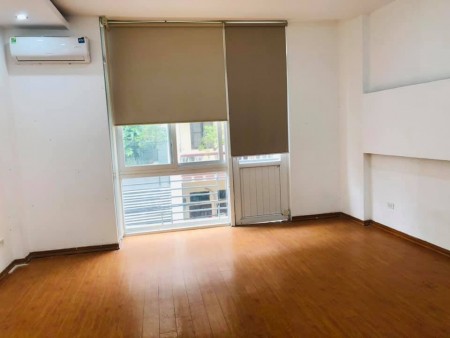 Chính chủ cần bán nhà mới Lê Đức Thọ ở ngay, dt 36m, gần ô tô giá 3.2 tỷ, lh 0963907595