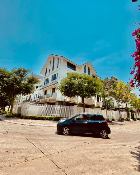 Bán siêu biệt thự vỉa hè rộng, lô góc Quận Hà Đông diện tích 10.5 tỷ, đúc kiên cố 4 tầng