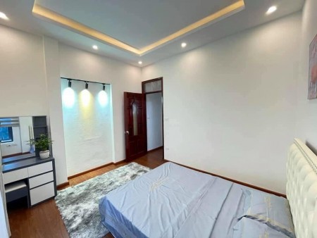 Bán nhà Định Công, nguyên căn diện tích sử dụng 35m2, giá bán 3 tỷ, lh 0367004822