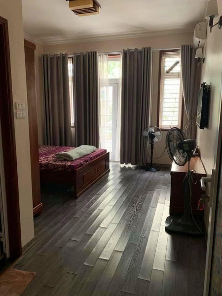 Phân lô Cầu Giấy Hoàng Quốc Việt vỉa hè ô tô tránh, dt 70m2, 5 tầng, mt 4m, giá 15 tỷ. 0969693855