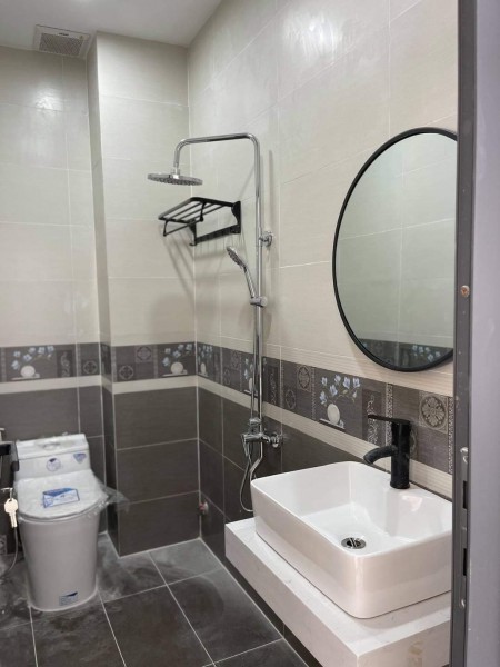 Bán Nhà Giá Rẻ Lạc Long Quân diện tích 114m2 2 tầng sổ hồng riêng, giá chỉ với 4.35 tỷ