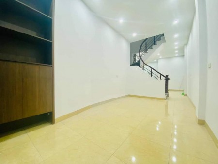 Nhà 2 mặt thoáng nở hậu tặng hết nội thất, diện tích 46m2 giá 2.75 tỷ, liên hệ 0963751098