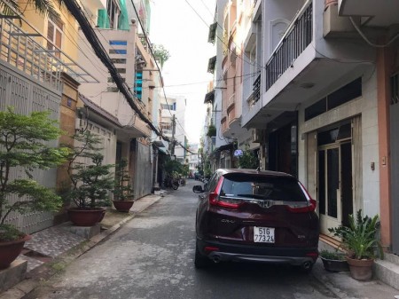 Nhà đẹp diện tích 33m2, 2 lầu, giá 4,8 tỷ đường Phan Sào Nam, phường 11, Quận Tân Bình
