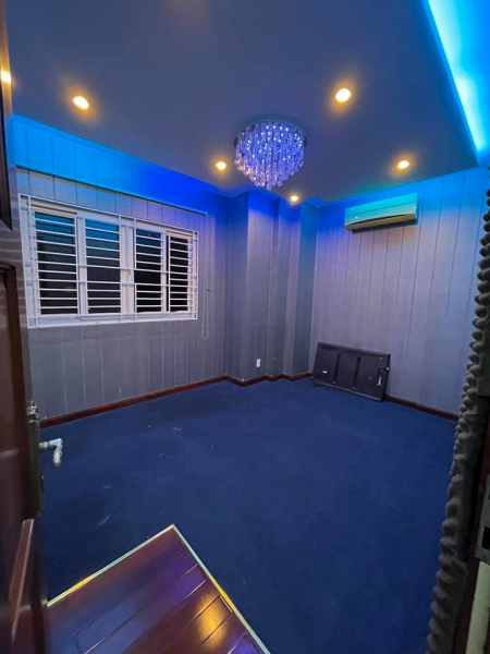 Bán nhà Sư Vạn Hạnh phường 9, Quận 10, diện tích 25m2 giá 2.7 tỷ, liên hệ 0932501298
