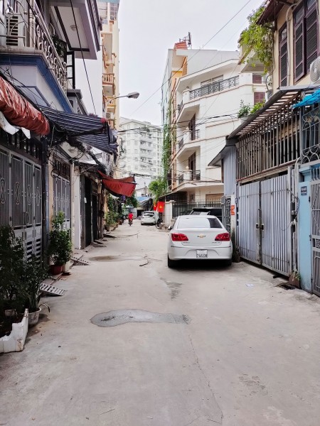 Nhà Phạm Văn Đồng, gần ĐH Sư Phạm, Ngoại Ngữ, Thương Mại, KD Đỉnh, nhỉnh hơn 5 tỷ