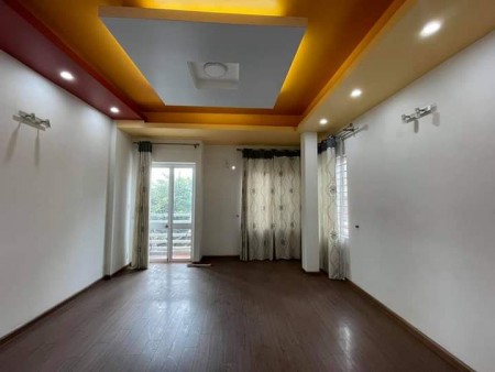 Bán nhà 5 tầng ô tô tránh kinh doanh văn phòng Sài Đồng Quận Long Biên, giá bán 11 tỷ