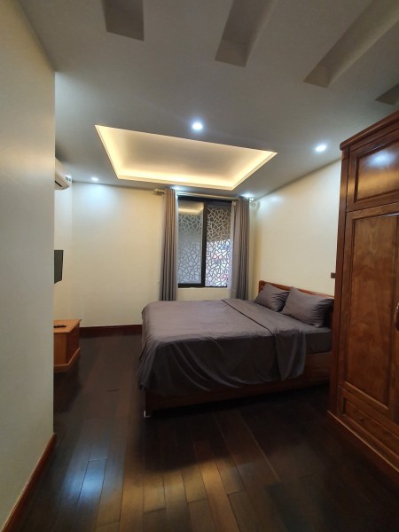 Bán nhà mặt phố Yên Phụ, kinh doanh đỉnh diện tích 110m2, 9 tầng, giá 27 tỷ, kinh doanh đỉnh