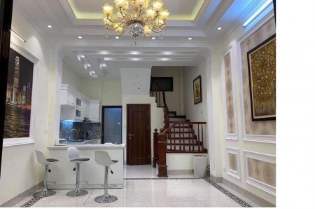 Bán nhà nguyên căn Hoàng Đạo Thành, diện tích 59m2, giá 3.15 tỷ, gần Five Star Kim Giang