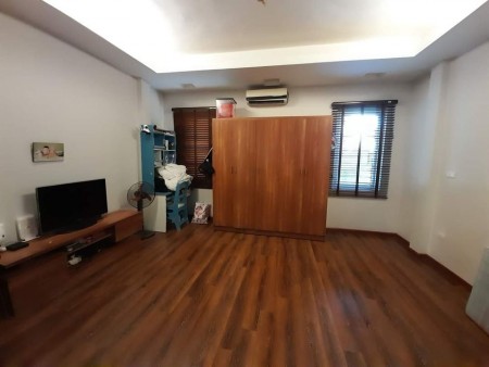 Bán nhà ngõ 105 Yên Hòa Cầu Giấy giá rẻ diện tích sử dụng 50m2 5 tầng đúc giá 5.4 tỷ