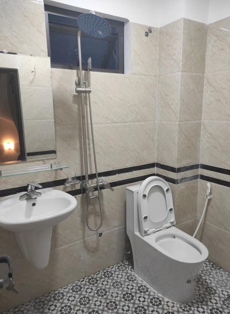Dịch Dã lại là cơ hội Vàng để mua nhà giá rẻ 5 Tầng mới xây cực đẹp Ô Tô đỗ cổng ở Vân Canh-Hoài Đức