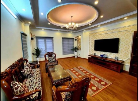 Bán nhà 5 tầng Phố Cổ siêu hiếm diện tích 47m2 mặt tiền 5.2m giá 11 tỷ Lh 0386380199