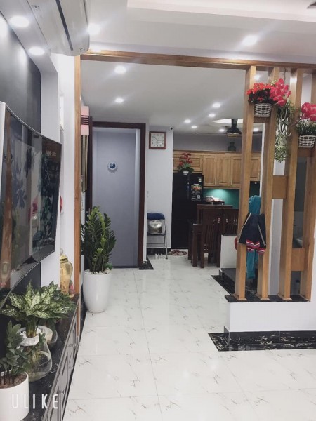 Cực hiếm Phạm Văn Đồng, 3.35 tỷ, 5 tầng ở ngay, view hồ lộng gió, ô tô