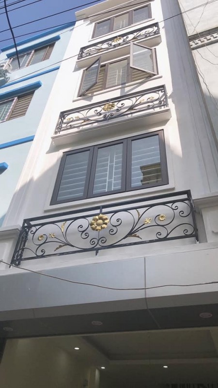 Bán nhà chính chủ nguyên căn đúc kiên cố đường Lê Lợi, Quận Hà Đông, dt 60m2, 4 tầng đúc, giá 4.7 tỷ