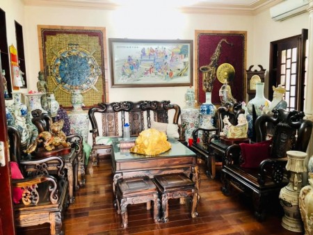 Bán nhà Cầu Giấy giá 5 tỷ, 5 tầng diện tích sử dụng 52m2, ô tô đỗ cửa, LH: 0947068686