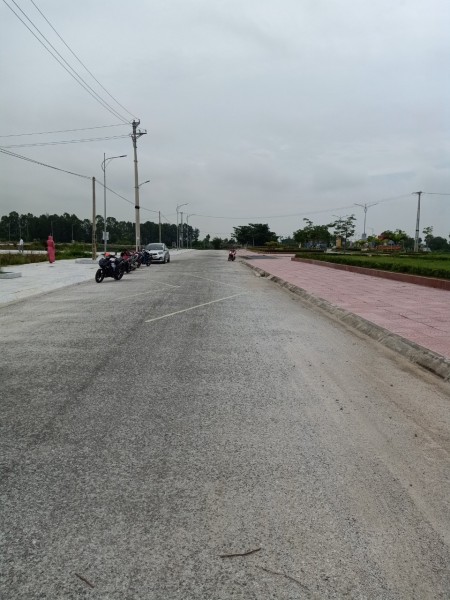 Bán lô liền kề khu đô thi mới Hoằng Đạo mặt tiền 6m, đường 40m liên hệ 0915285670
