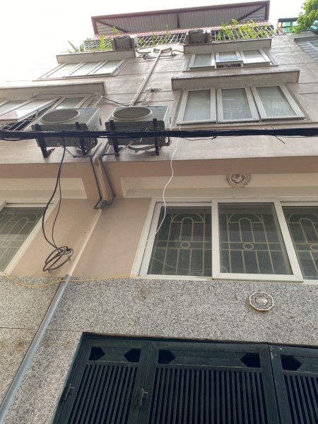 Nhà đẹp Bắc Từ Liêm, nội thất thiết kế, diện tích sử dụng 38m2, mặt tiền 3,5m giá bán 3,5 tỷ