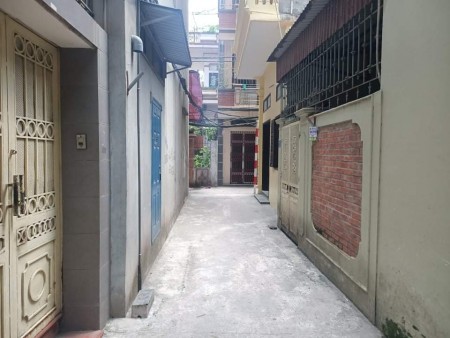 Bán nhà phố Gốc Đề mặt ngõ nông, rộng diện tích sử dụng 25m2, 4 tầng đúc, giá bán 1.85 tỷ