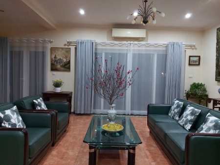 Bán BT 3 tầng 325m2, mặt tiền 15m, tại đường Hoa Bằng Lăng, KĐT Quang Minh - LH 0973781843 Ánh.