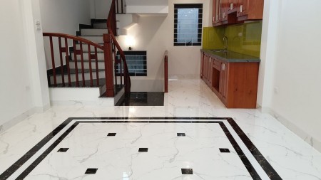 Bán nhà nguyên căn mới phân lô Yên Nghĩa gara 7 chỗ giá bán 3.8 tỷ, sổ phân lô vuông đẹp