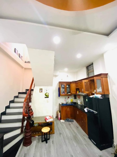 Nhà ngay mặt ngõ Lê Đức Thọ, nhà mới diện tích sử dụng 38m2 5 tầng giá bán 3.35 tỷ
