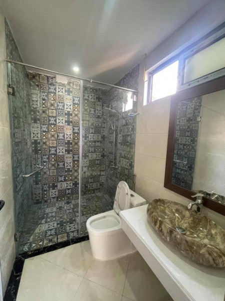 Bán nhà lô góc trung tâm Quận Đống Đa, kinh doanh đỉnh, dt 50m2, 5 tầng, giá bán 4 tỷ, lhcc